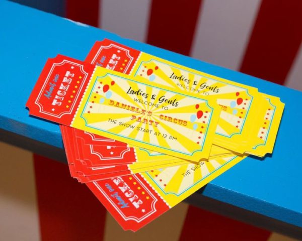 INVITI PERSONALIZZATI PER EVENTI compleanno grafica biglietto circo